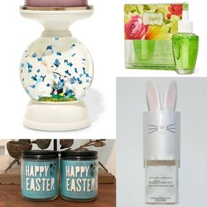 ⭐️SOLD⭐️Bath and Body Works Snow Globe Pedestal